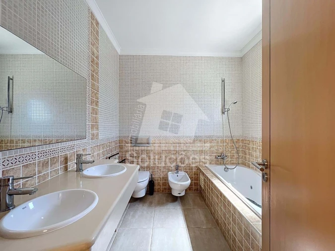 Moradia T3 para Arrendamento em Portimão Foto 18