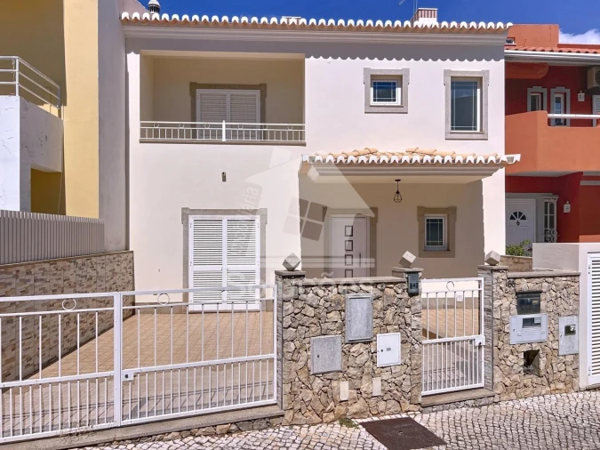 Moradia T3 para Arrendamento em Portimão Foto 1