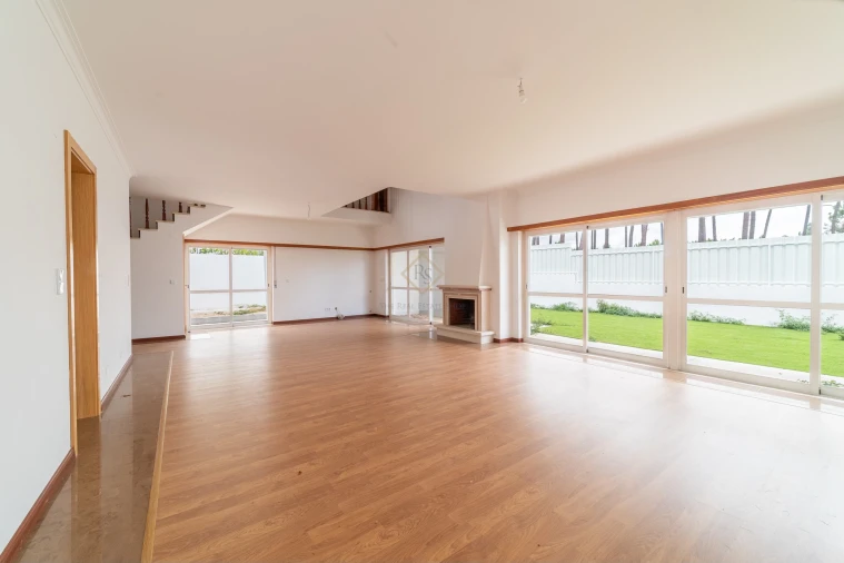 Moradia T4 para Venda em Sesimbra (Castelo) Foto 1