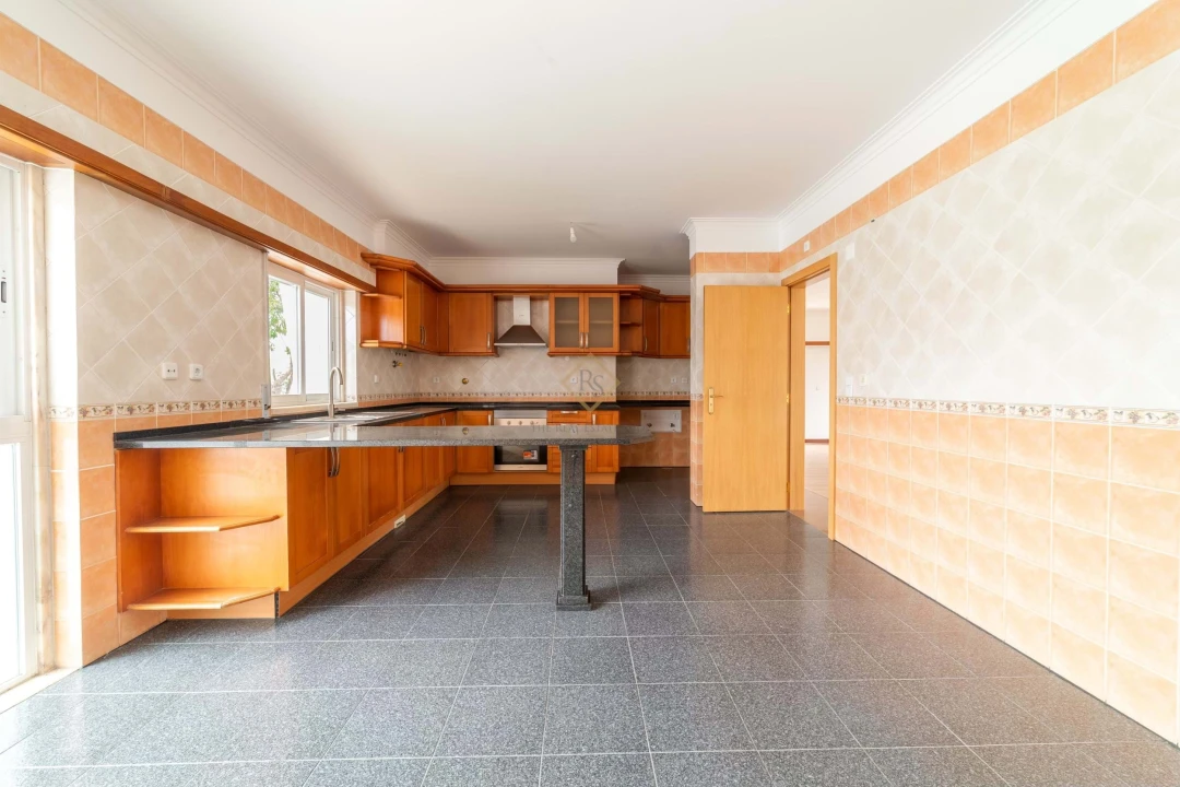 Moradia T4 para Venda em Sesimbra (Castelo) Foto 7