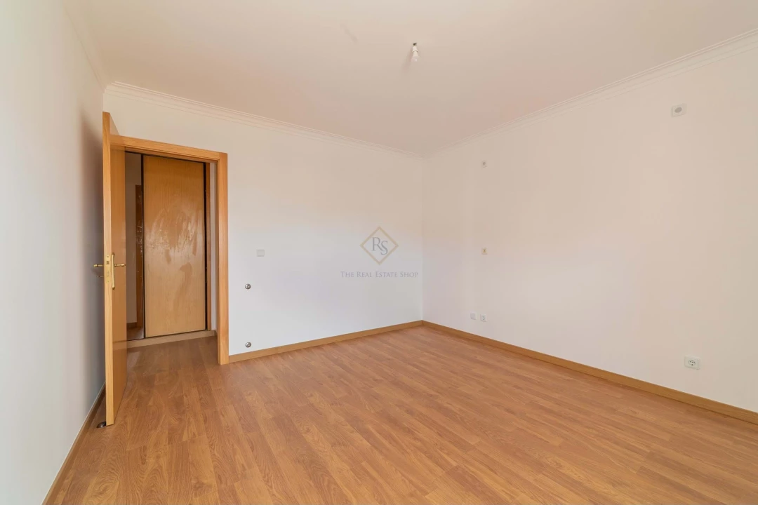 Moradia T4 para Venda em Sesimbra (Castelo) Foto 23