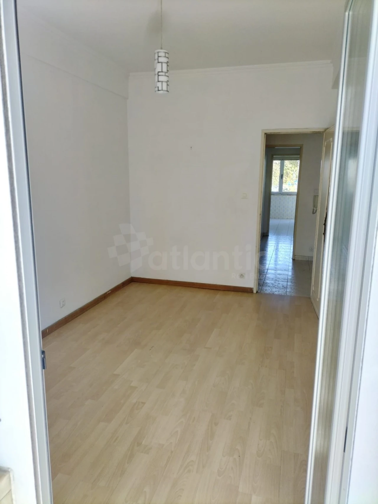 Apartamento T2 para Venda em Porto Salvo Foto 17