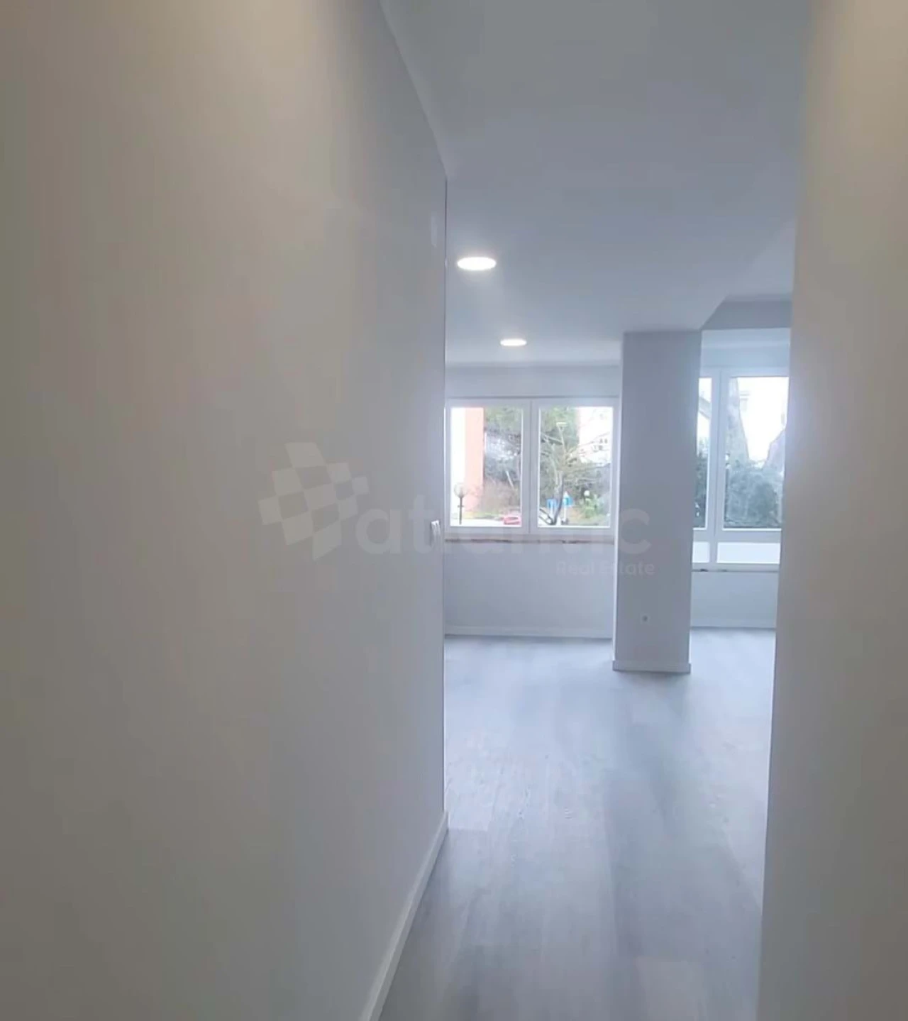 Apartamento T2 para Venda em Porto Salvo Foto 4