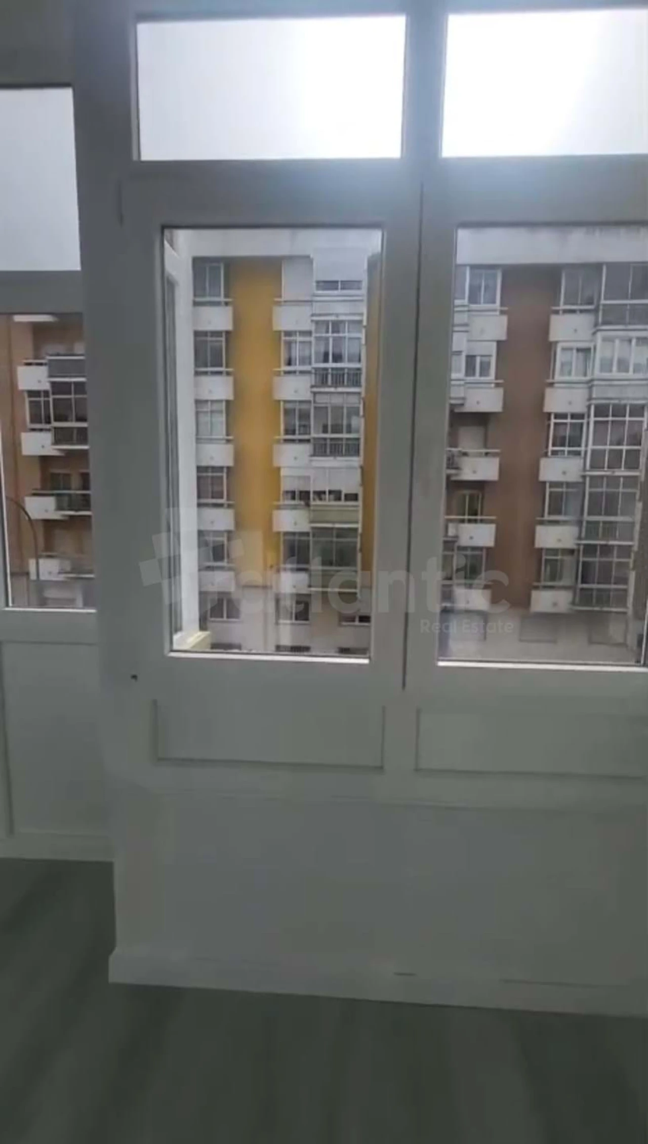 Apartamento T2 para Venda em Porto Salvo Foto 10