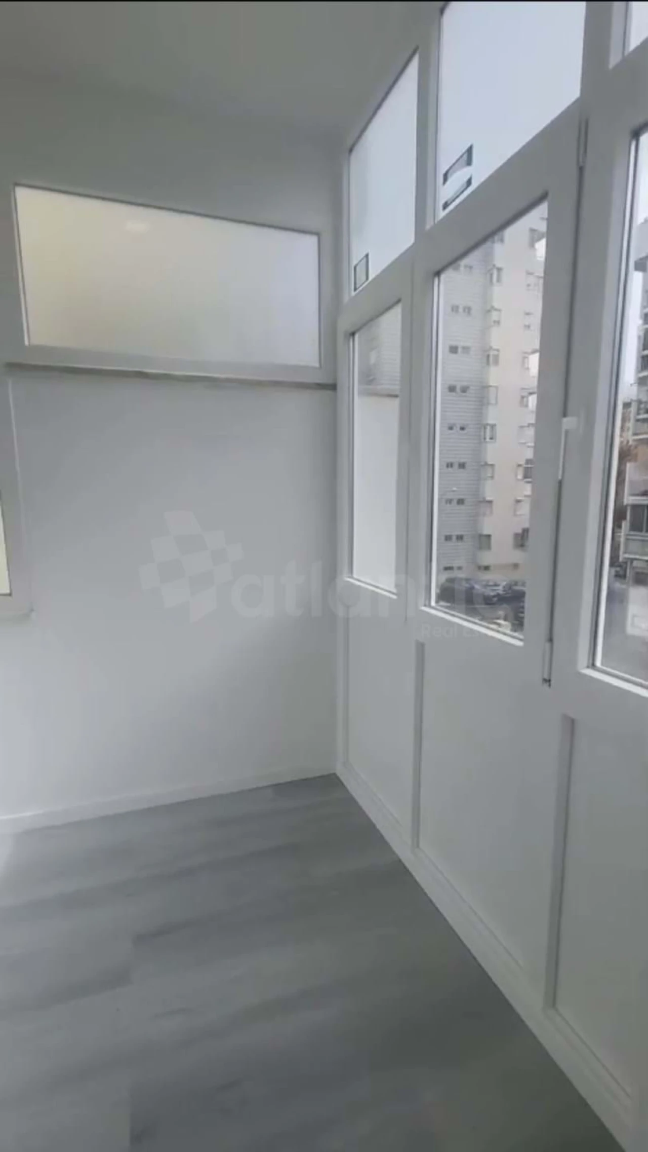 Apartamento T2 para Venda em Porto Salvo Foto 11