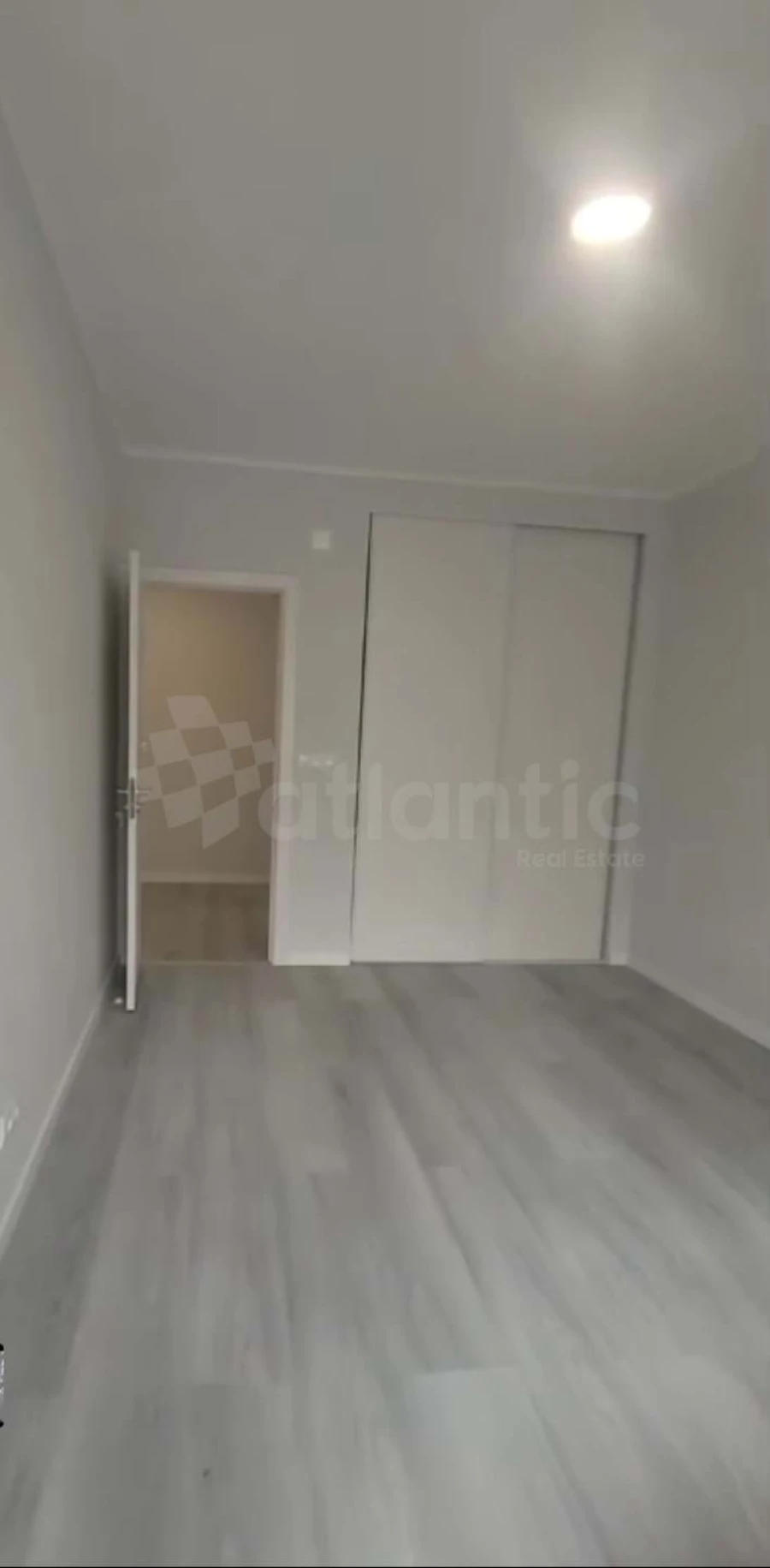 Apartamento T2 para Venda em Porto Salvo Foto 7