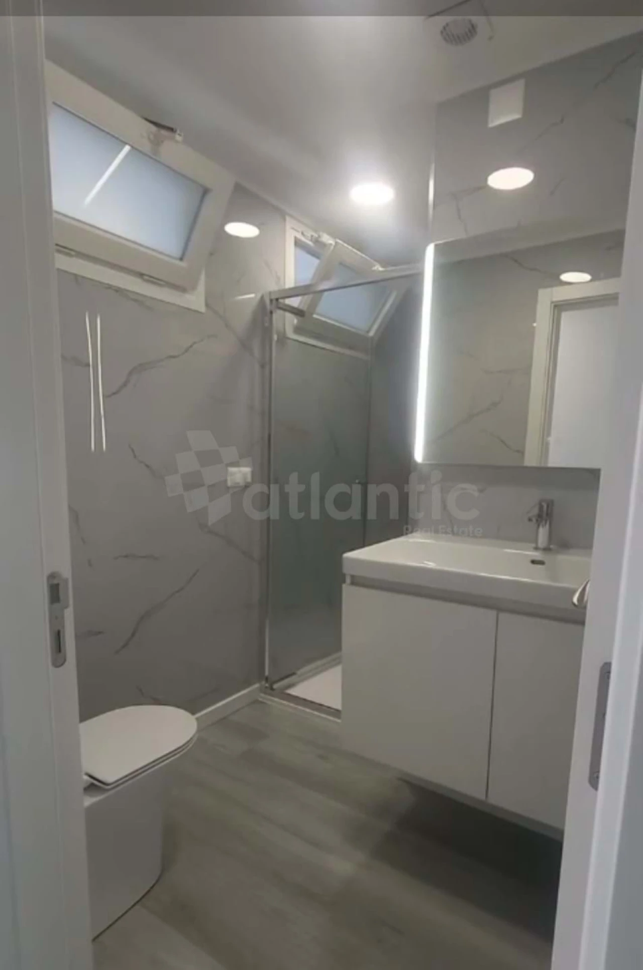 Apartamento T2 para Venda em Porto Salvo Foto 5