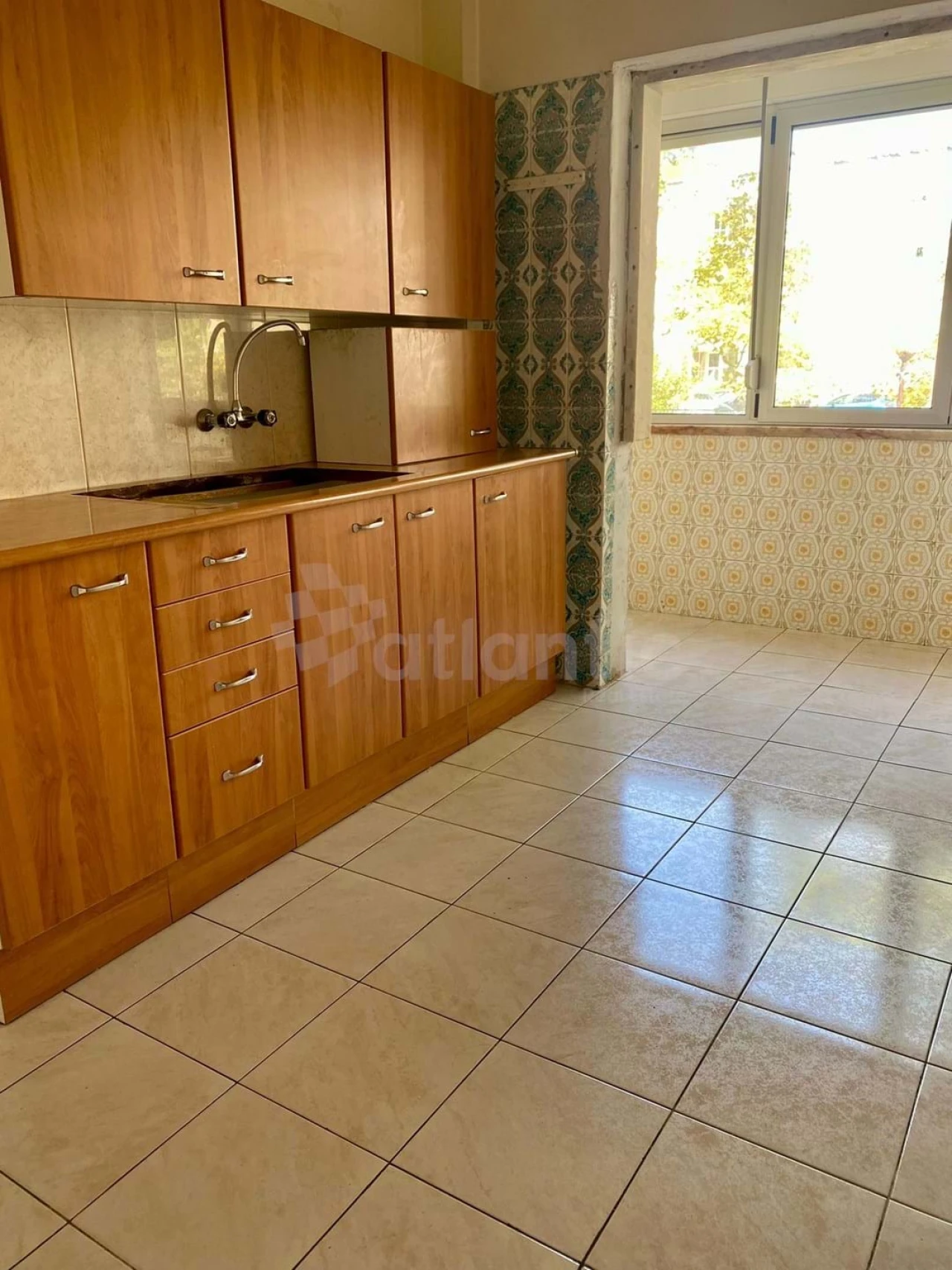 Apartamento T2 para Venda em Porto Salvo Foto 1