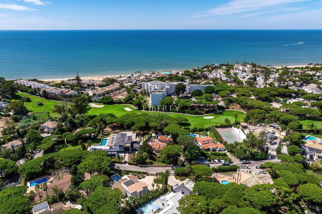 Moradia T4 para Venda em Almancil Planta 37