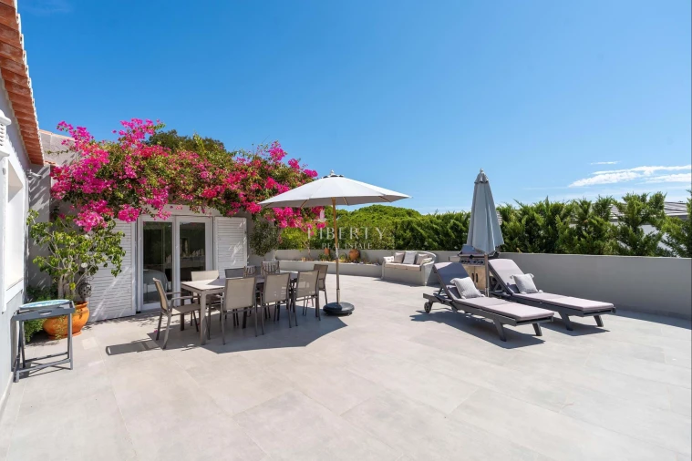 Moradia T4 para Venda em Almancil Planta 11