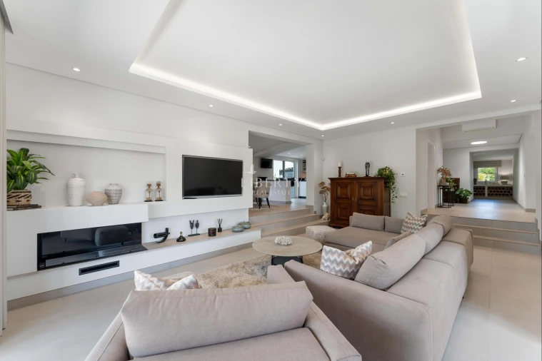 Moradia T4 para Venda em Almancil Planta 7