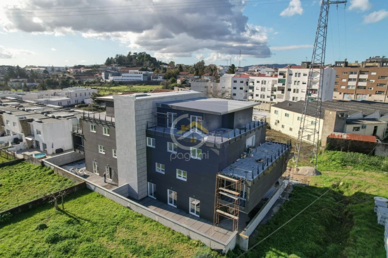 Apartamento T3 para Venda em Freamunde Foto 6