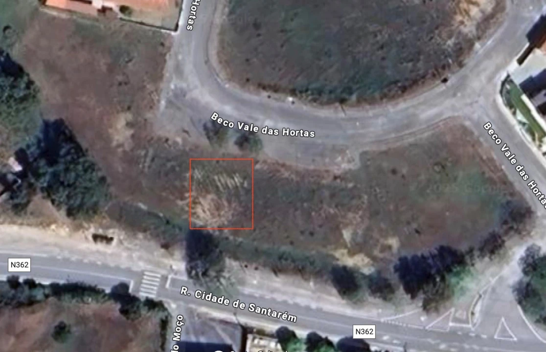 Terreno para Venda em Alcanede Foto 3