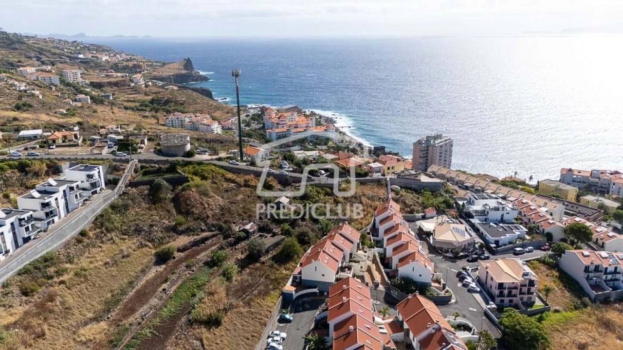 Terreno para Venda em Caniço Foto 2