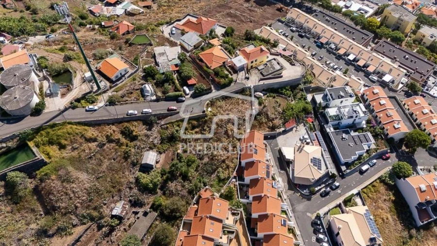 Terreno para Venda em Caniço Foto 10