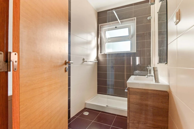 Apartamento T2 para Venda em Almada, Cova da Piedade, Pragal e Cacilhas Foto 14