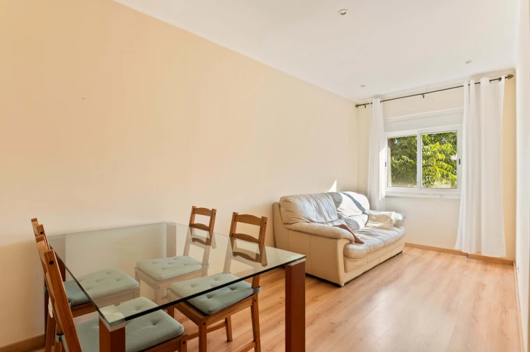 Apartamento T2 para Venda em Almada, Cova da Piedade, Pragal e Cacilhas Foto 1