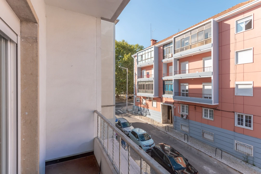 Apartamento T2 para Venda em Almada, Cova da Piedade, Pragal e Cacilhas Foto 13