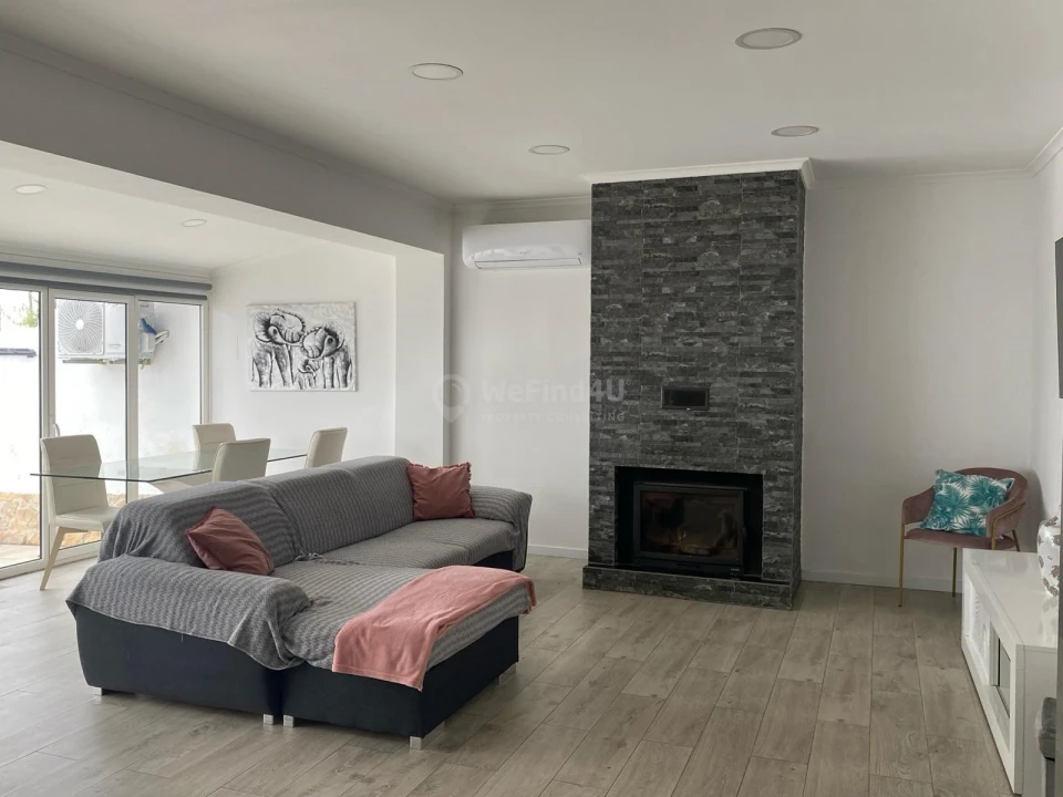 Moradia T3 para Venda em Baleizão Foto 1