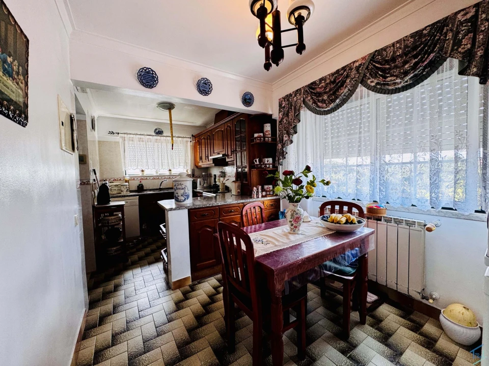 Moradia T5 para Venda em São Pedro de Tomar Foto 5