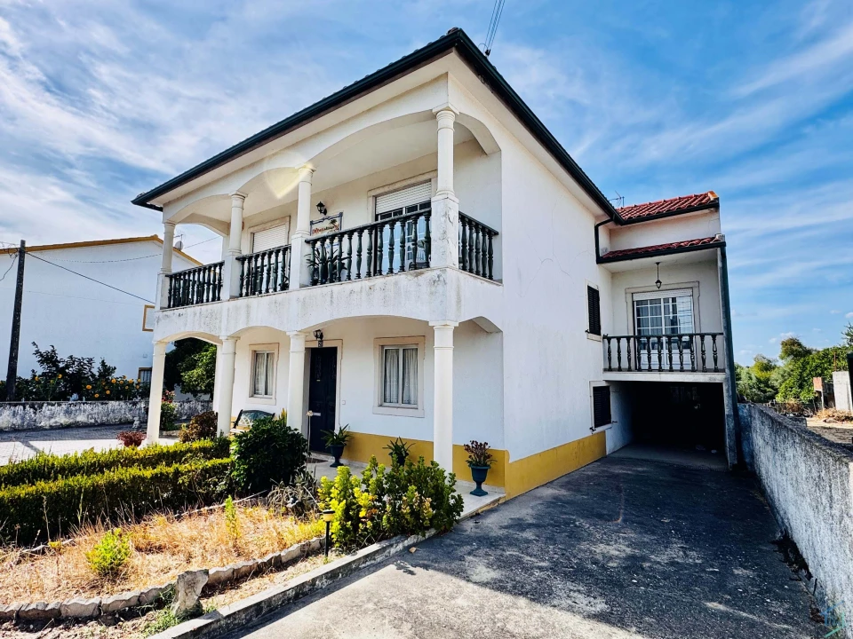 Moradia T5 para Venda em São Pedro de Tomar Foto 32