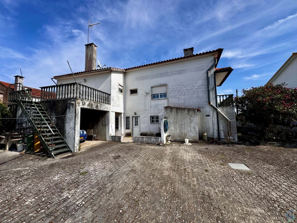 Moradia T5 para Venda em São Pedro de Tomar Foto 2