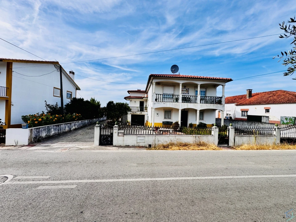 Moradia T5 para Venda em São Pedro de Tomar Foto 33