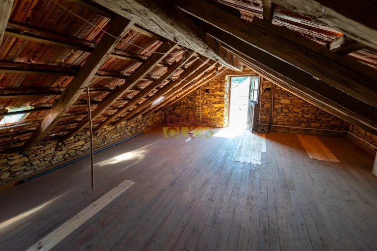 Moradia T2 para Venda em Alvares Foto 14