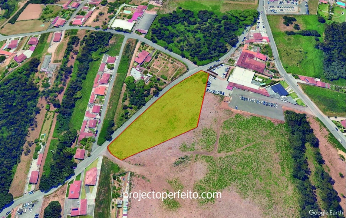 Terreno para Venda em Nogueira da Regedoura Foto 3