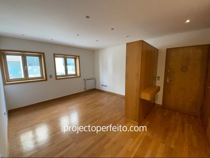 Apartamento T2 para Arrendamento em Espinho