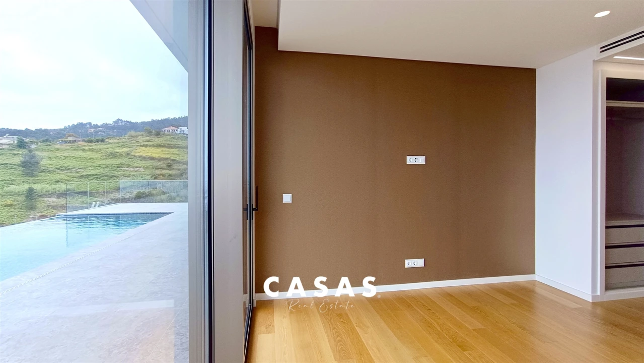 Moradia T4 para Venda em Estreito da Calheta Foto 53