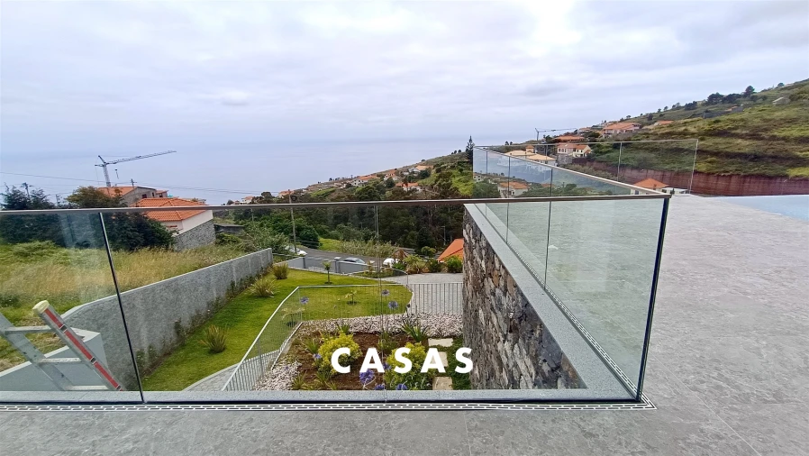 Moradia T4 para Venda em Estreito da Calheta Foto 51