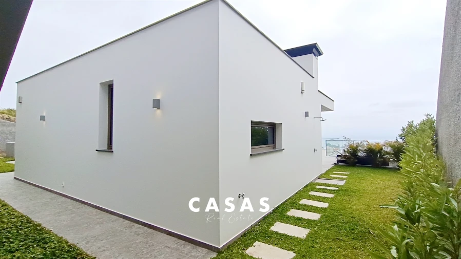 Moradia T4 para Venda em Estreito da Calheta Foto 27