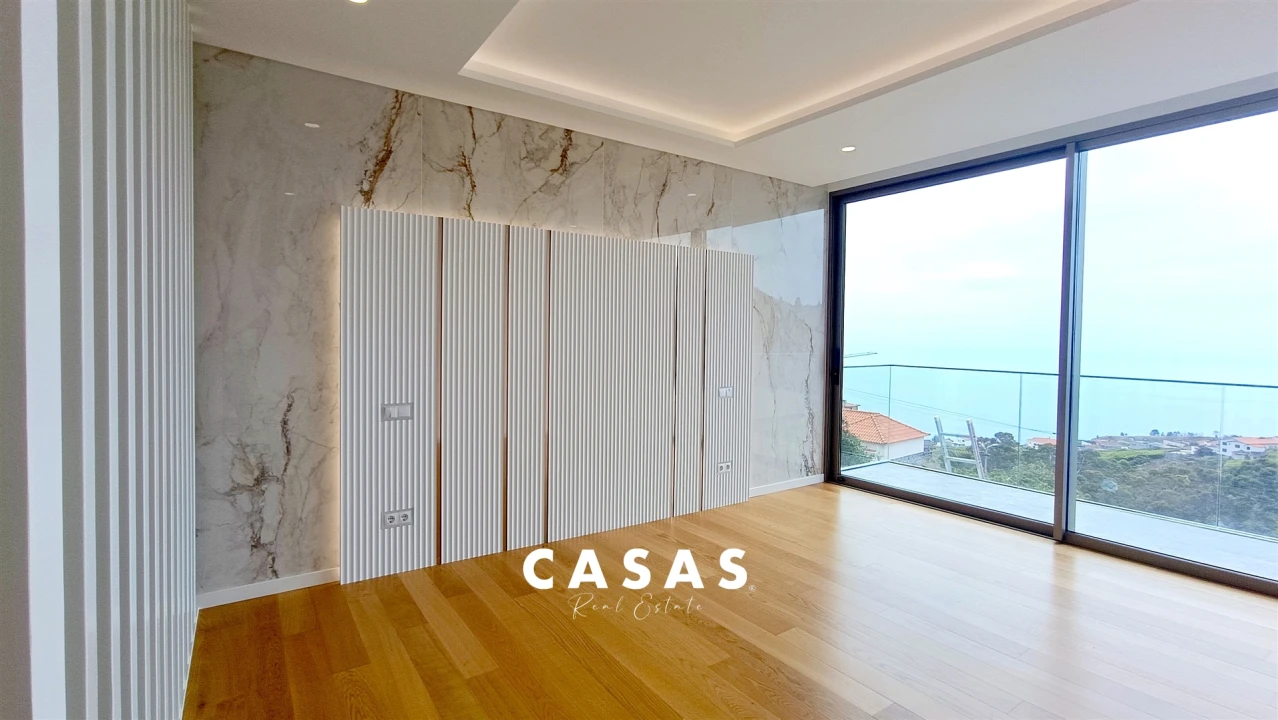 Moradia T4 para Venda em Estreito da Calheta Foto 50