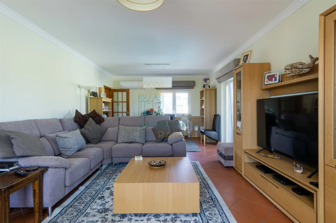 Moradia T4 para Venda em Tornada e Salir do Porto Foto 4