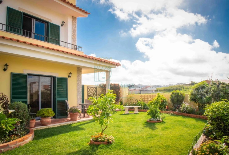 Moradia T4 para Venda em Tornada e Salir do Porto Foto 30