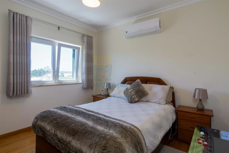 Moradia T4 para Venda em Tornada e Salir do Porto Foto 17