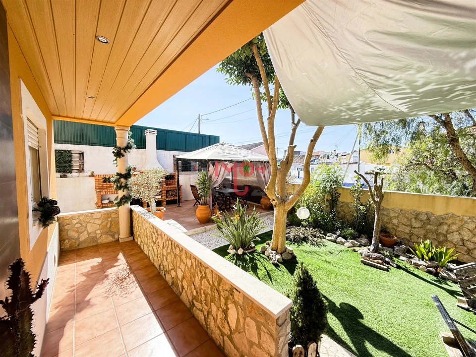 Moradia T5 para Venda em Roliça Foto 13