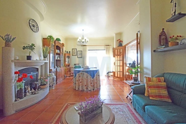 Apartamento T2 para Venda em Fundão, Valverde, Donas, A. Joanes, A. Nova Cabo Foto 3