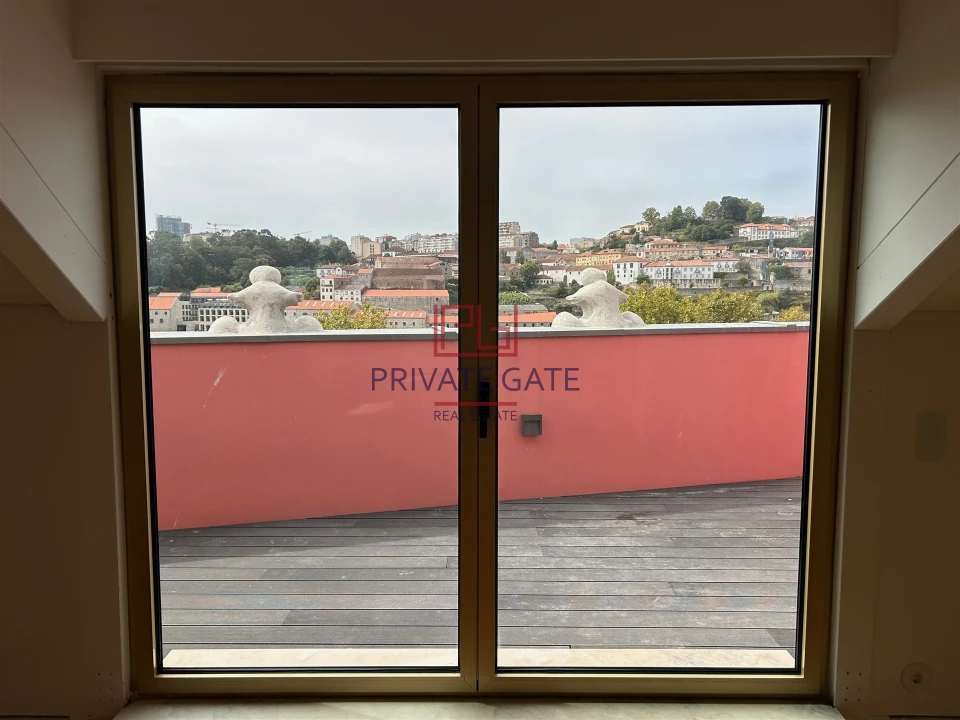 Apartamento T2 para Venda em Cedofeita, Santo Ildefonso, Sé, Miragaia, São Nicolau e Vitória Foto 3