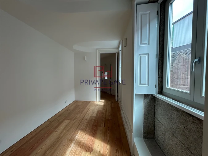 Apartamento T2 para Venda em Cedofeita, Santo Ildefonso, Sé, Miragaia, São Nicolau e Vitória Foto 8