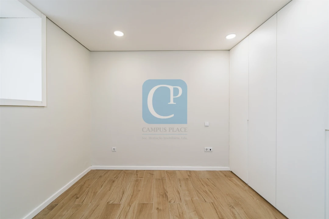 Apartamento T1 para Arrendamento em Rio Tinto Foto 6