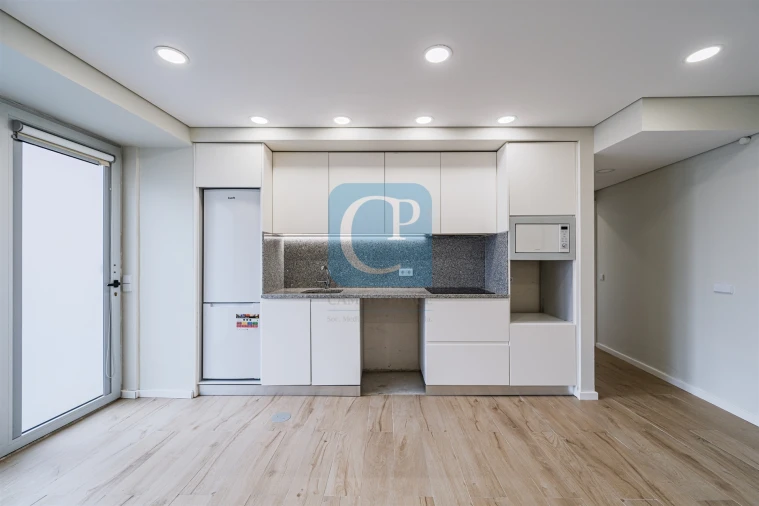 Apartamento T1 para Arrendamento em Rio Tinto Foto 14