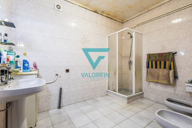 Moradia T3 para Venda em Carnide Foto 18