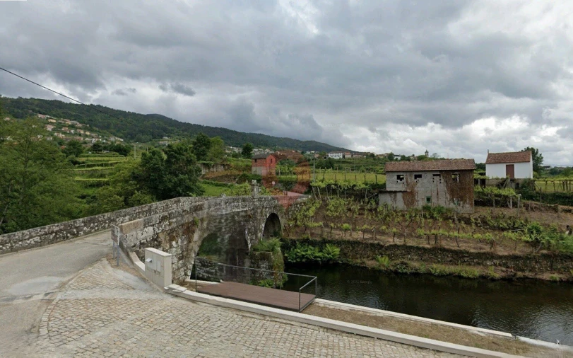 Terreno para Venda em Riba de Mouro Foto 3