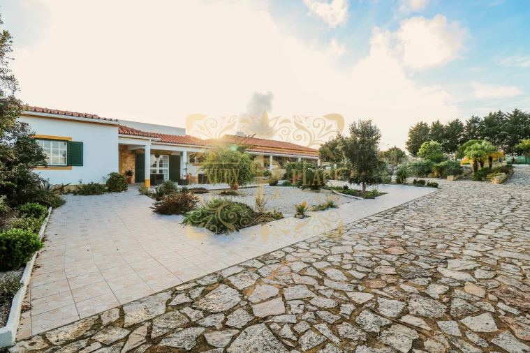 Quinta T2 para Venda em Sesimbra (Castelo) Foto 3