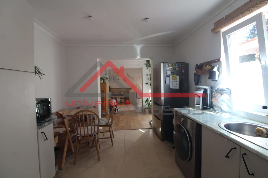 Moradia T4 para Venda em Quinta do Anjo Foto 11