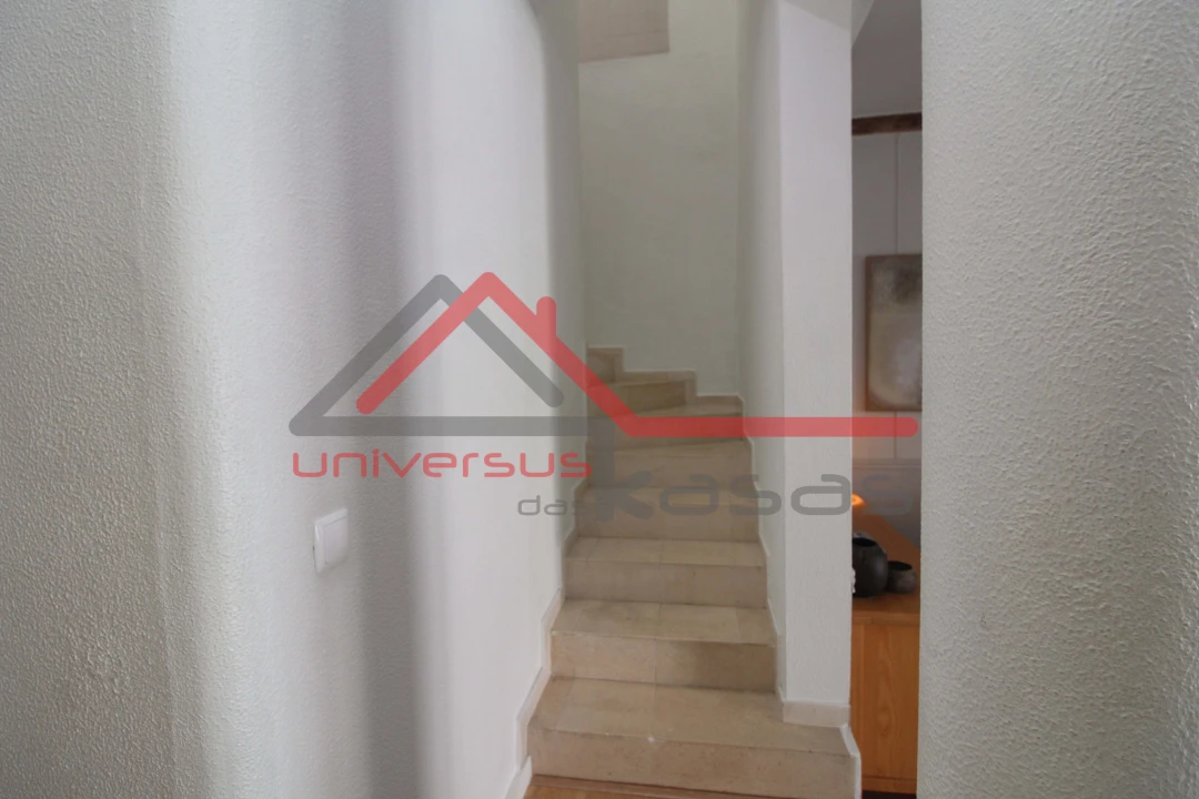 Moradia T4 para Venda em Quinta do Anjo Foto 13