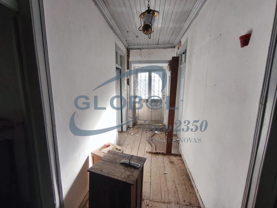 Moradia T4 para Venda em Assentiz Foto 4