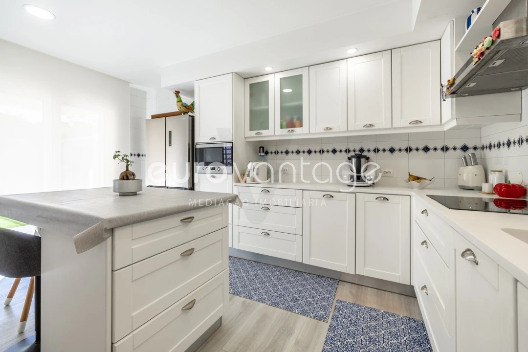 Moradia T4 para Venda em Maceira Foto 5